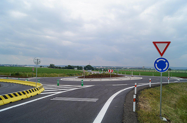 Za rok hotovo. Křižovatku u Medlešic po deseti letech kompletně dokončí