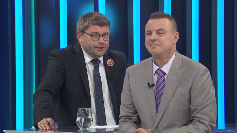 Hádka ve studiu: Hájíte výzvy k zabíjení, nechápal Jakob. Nerozumíte tomu, odvětil Rajchl 