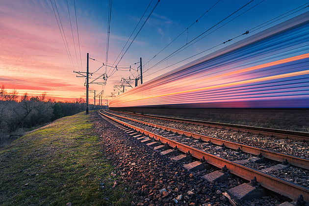 Rychlovlaky počítaly se zastarávajícím systémem. Přepracování vyjde draho