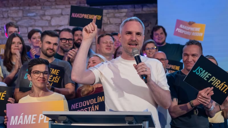 Dokážeme stavět jako Baťa nebo Karel IV., věří si Piráti. Mají plán na vybudování 80 tisíc bytů