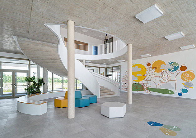 Základní škola v Šeberově v Praze je hvězdou mezi jinými