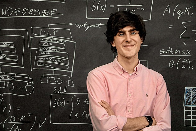 Brzy už člověk nebude mít šanci poznat falešné video, říká mladý expert na AI