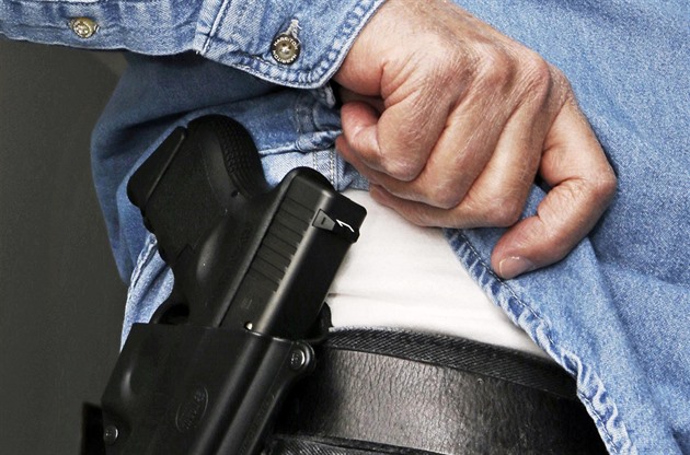 Čím dál víc Poláků si pořizuje zbraně. Zřejmě kvůli válce na Ukrajině