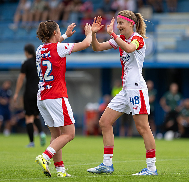 Baňky poprvé v Edenu. Fotbalistky Slavie vyhlížejí start ligy. A pátý titul v řadě?