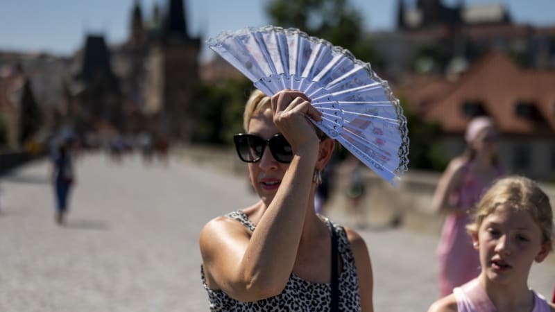 VÝSTRAHA: Česko svírá tepelná kupole, udeří extrémní vedra. Podívejte se, kdy dorazí bouřky