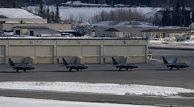 Trump s Putinem se sejdou na odlehlé základně, jež byla klíčová ve studené válce