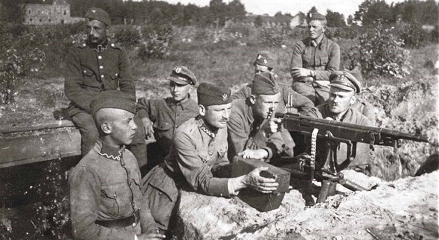 Debakl Rudé armády. Před 105 lety začal „zázrak na Visle“, Poláci se ubránili i kosami