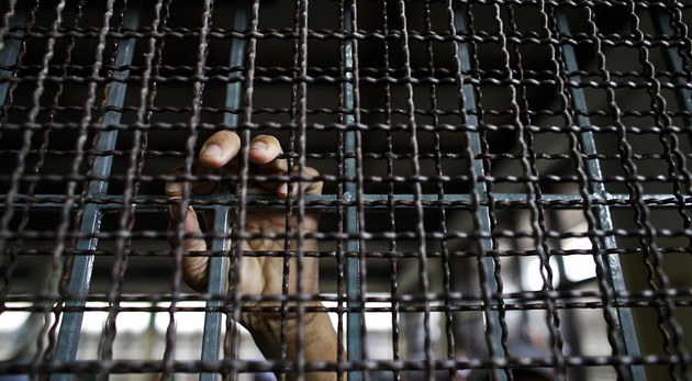 Vězeň podal žalobu kvůli ponižujícím návštěvám, u soudu však neuspěl