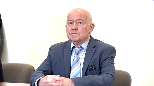 Pražský psychiatr čelí obžalobě za sexuální nátlak vůči pacientce. Vinu odmítá