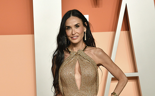 Matka ji prodala na sex, prošla spletí traumat. Demi Moore hledala štěstí dlouho