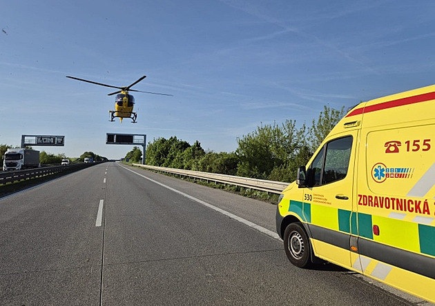 Řidič zraněný při nehodě na D1 byl od barev, nemohli ho tak vzít vrtulníkem