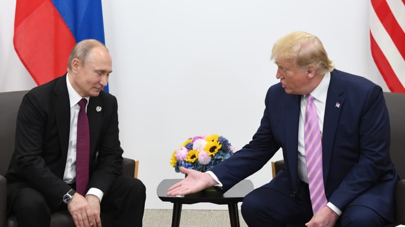 Detaily summitu na Aljašce: Putin a Trump budou hovořit jen mezi čtyřma očima. Známý je i čas