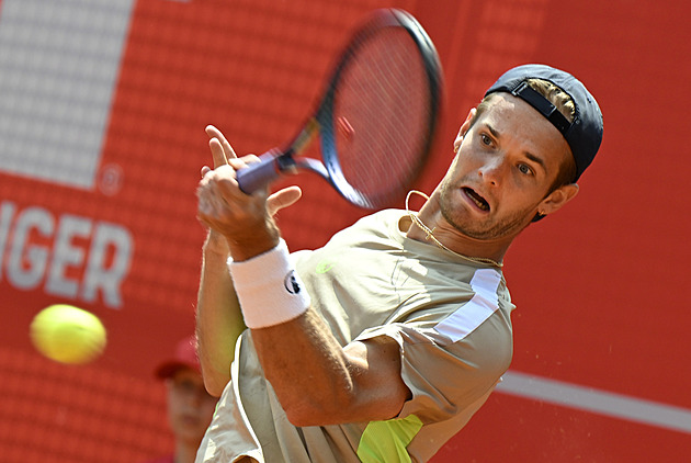 Sprcha mezi sety? Diskvalifikace! Tenista na Krétě čelil bizarní situaci