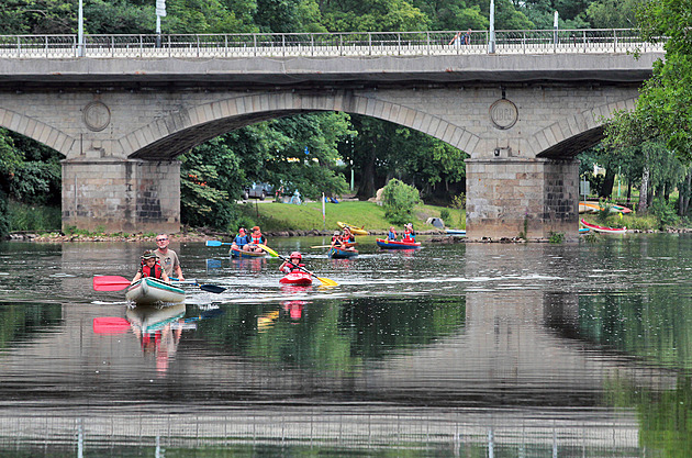 Ohře láká vodáky i přes výkyvy počasí, roste zájem o nadstandardní služby