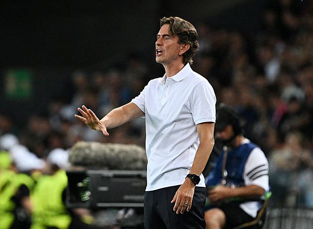 Tottenham byl blízko senzaci. Můžeme hrát s každým, hlásí nový kouč Frank