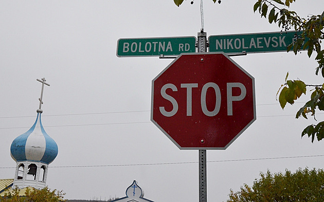 Znepokojivé pozadí schůzky Trump–Putin. Ruské stopy jsou na Aljašce stále patrné