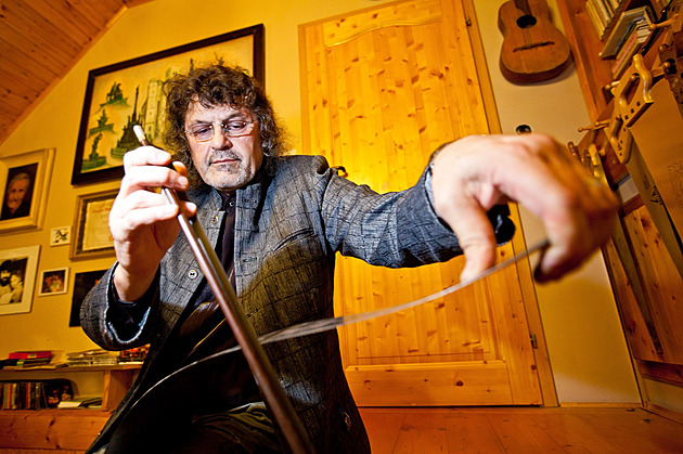 Zemřel Dracula Petr Dopita. Muzikálový zpěvák se proslavil i hrou na pilu